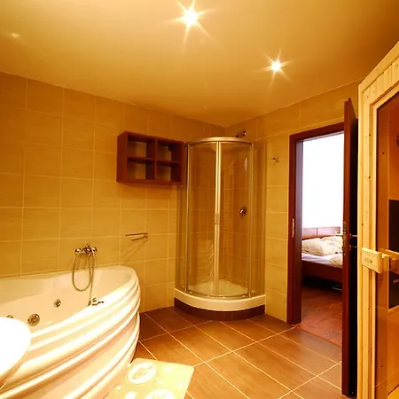 & Sun Wellness Liptowski Mikułasz